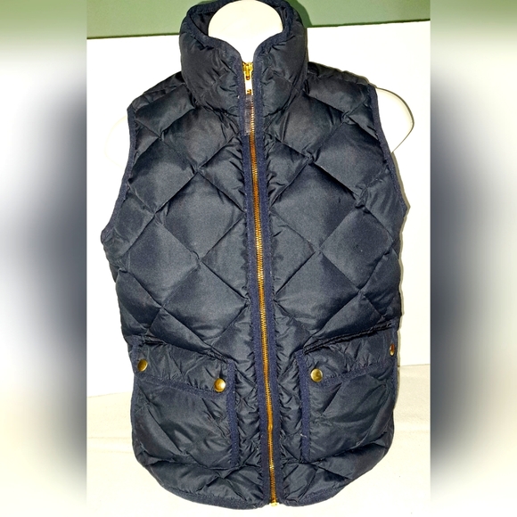 NWOT J. Crew  Slevless Puffer vest 💕 - Picture 1 of 4